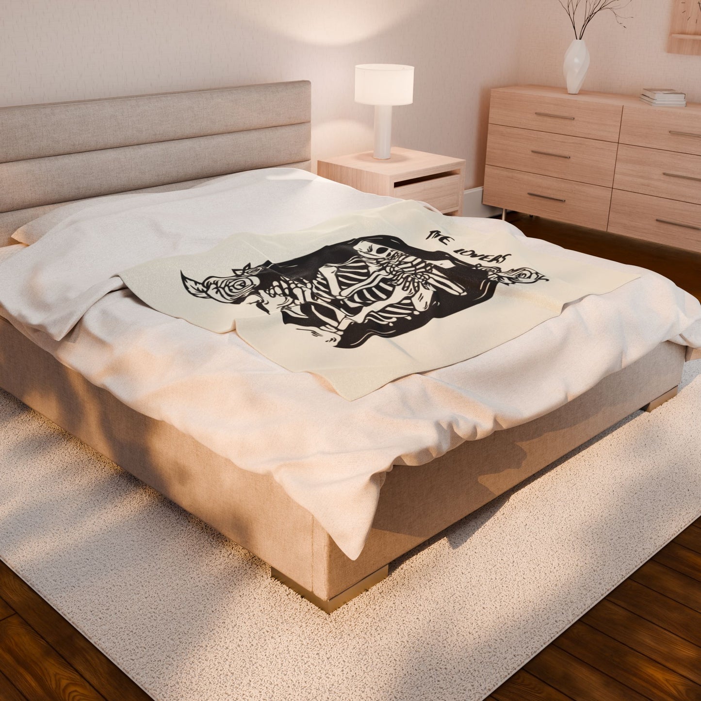 Velveteen plush blanket cozy soft throw with whimsical Halloween design
Plush polyester blanket for Halloween movie nights or seasonal décor
Warm velveteen blanket soft cozy throw for living room or bedroom
Halloween-themed plush blanket festive cozy holiday home décor
Durable polyester velveteen blanket quick-drying soft cozy style