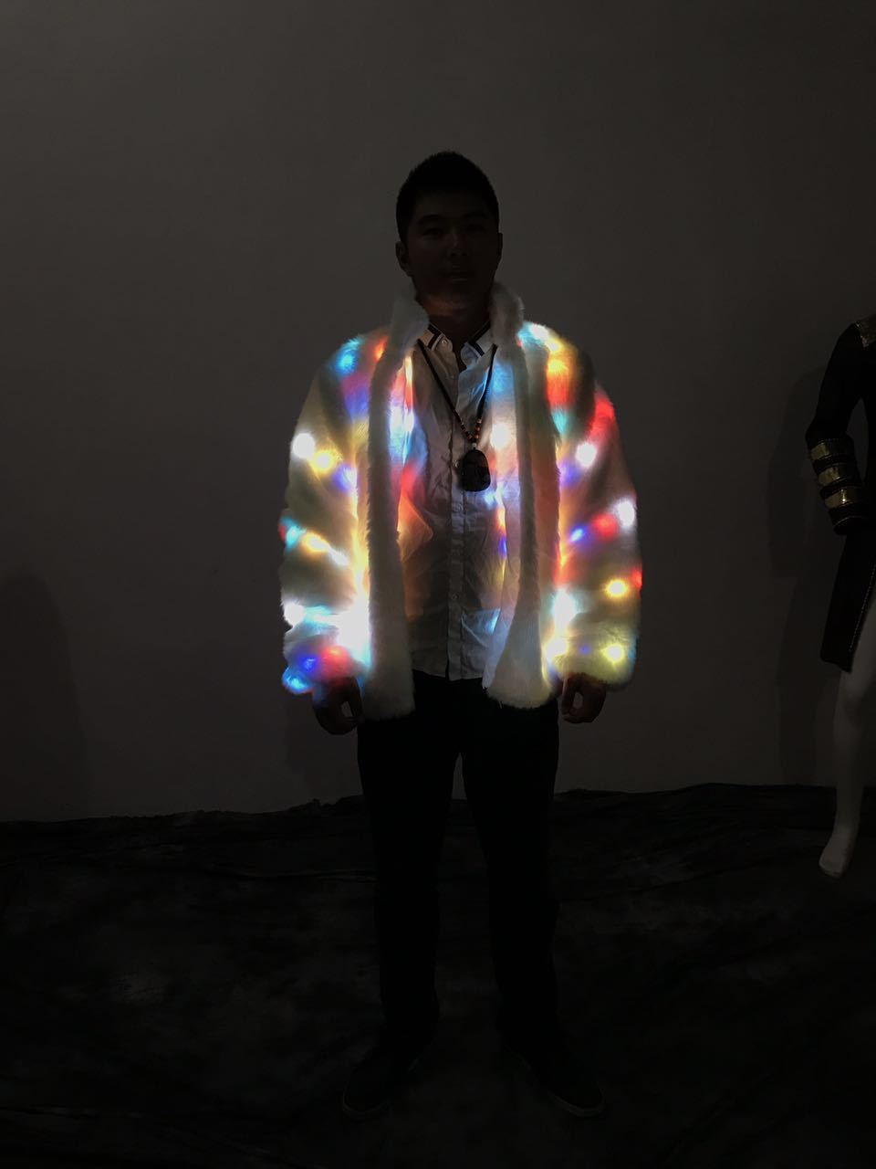 “Halloween LED light-up jacket colorful glow costume HoliPop”
“glow-in-the-dark Halloween party jacket rainbow lights”
“festival rave jacket Halloween LED costume HoliPop”
“handmade Halloween colorful LED jacket for men women”